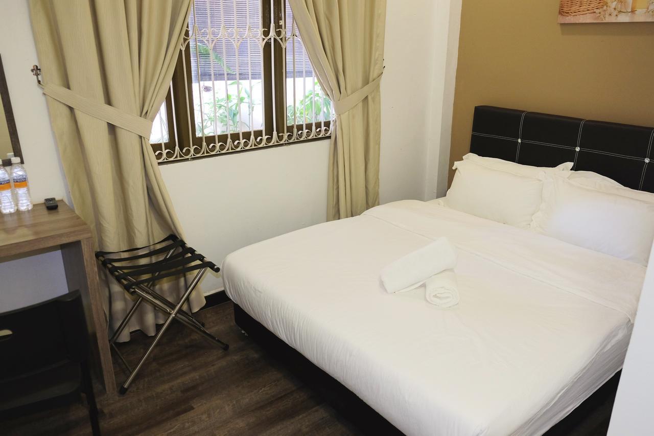 Natol Homestay - London Kuching Bagian luar foto