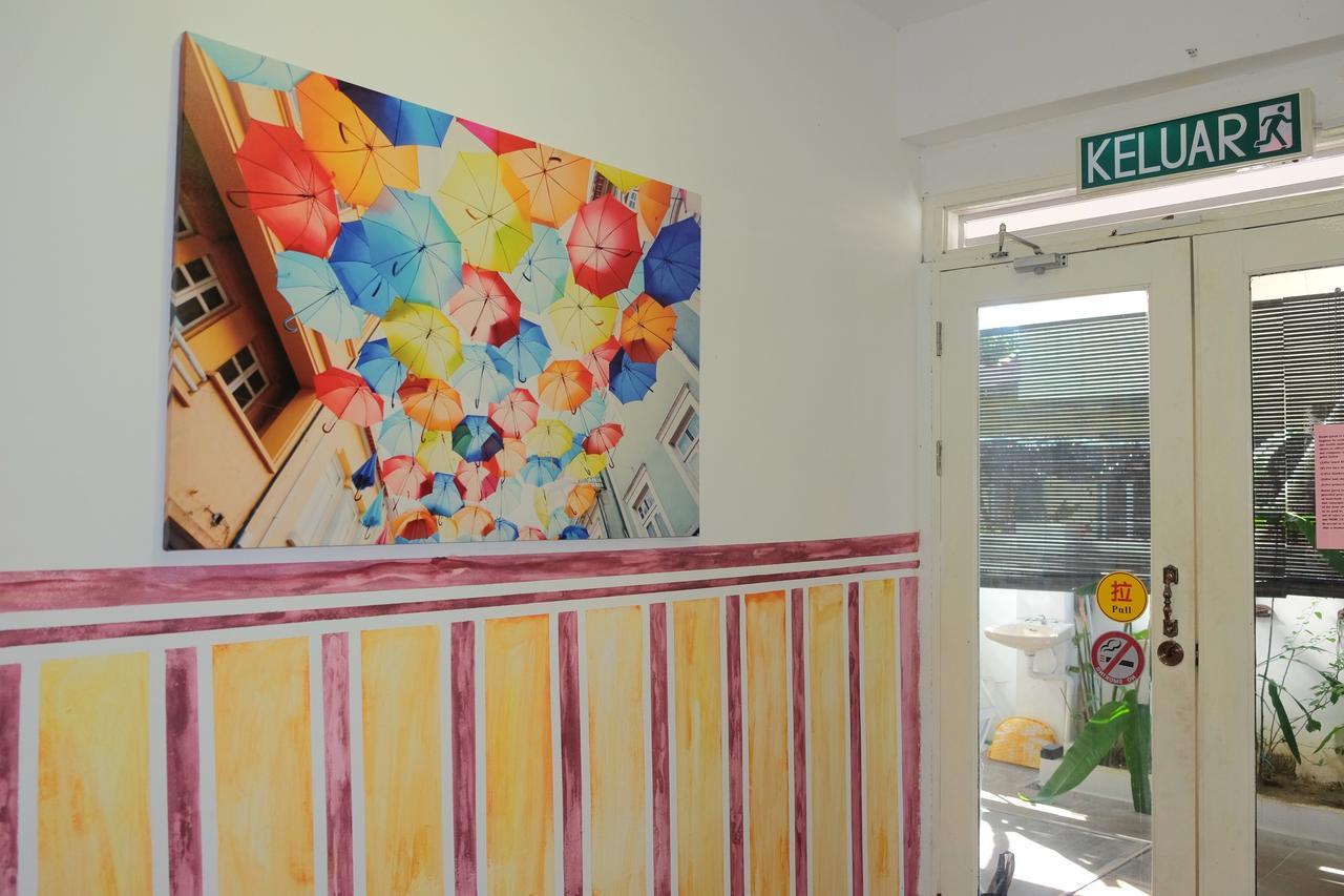 Natol Homestay - London Kuching Bagian luar foto