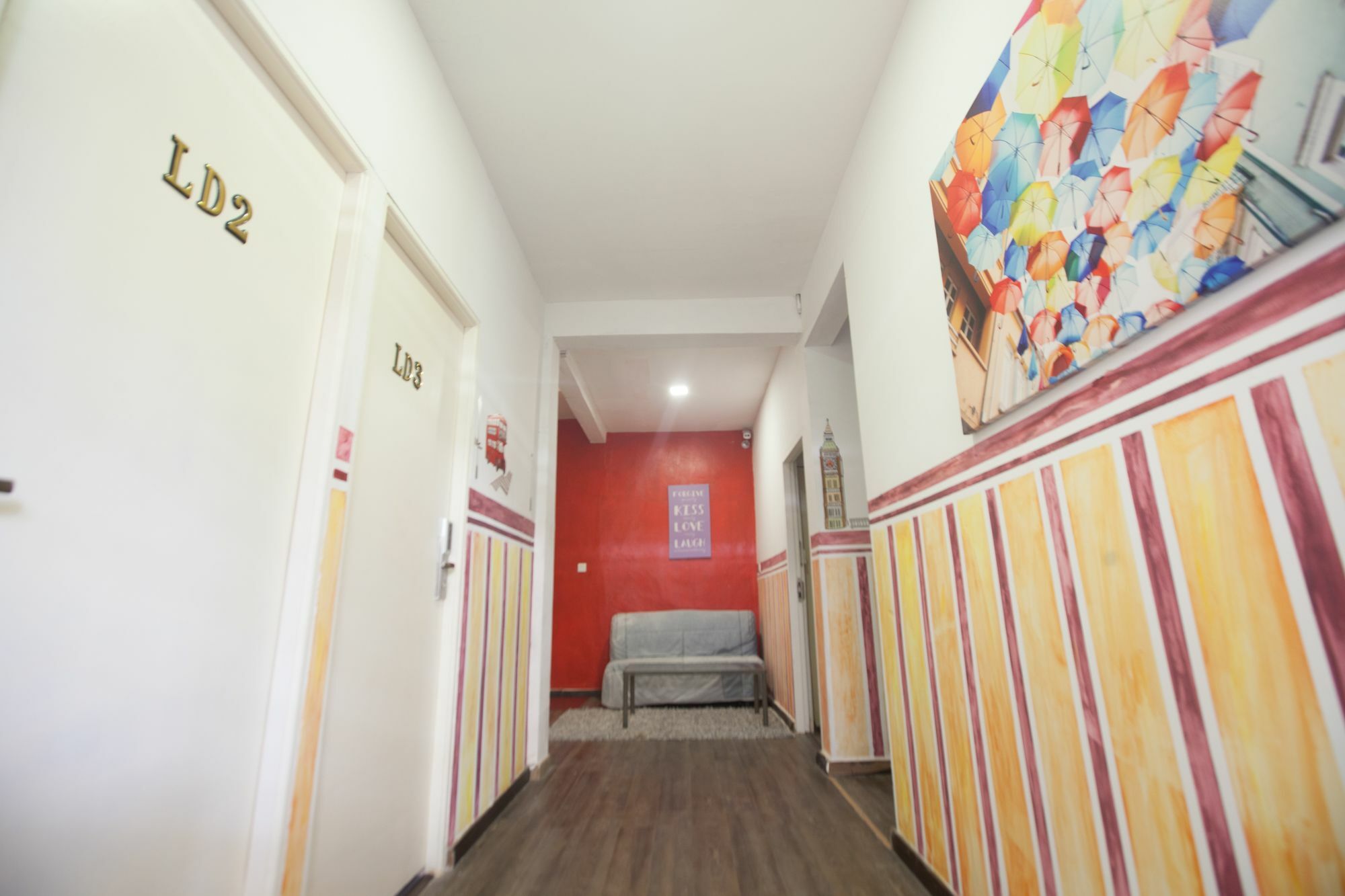 Natol Homestay - London Kuching Bagian luar foto