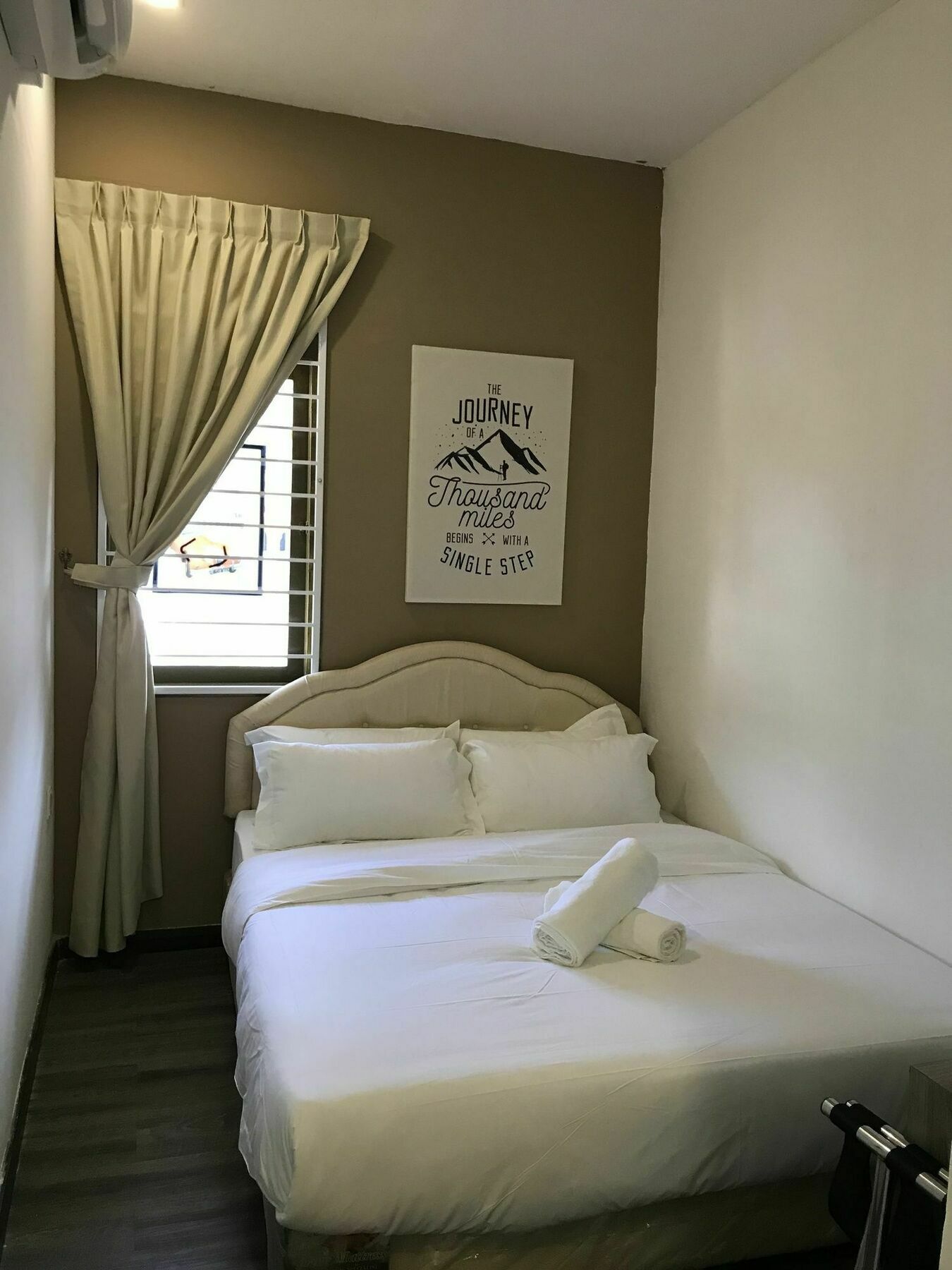 Natol Homestay - London Kuching Bagian luar foto