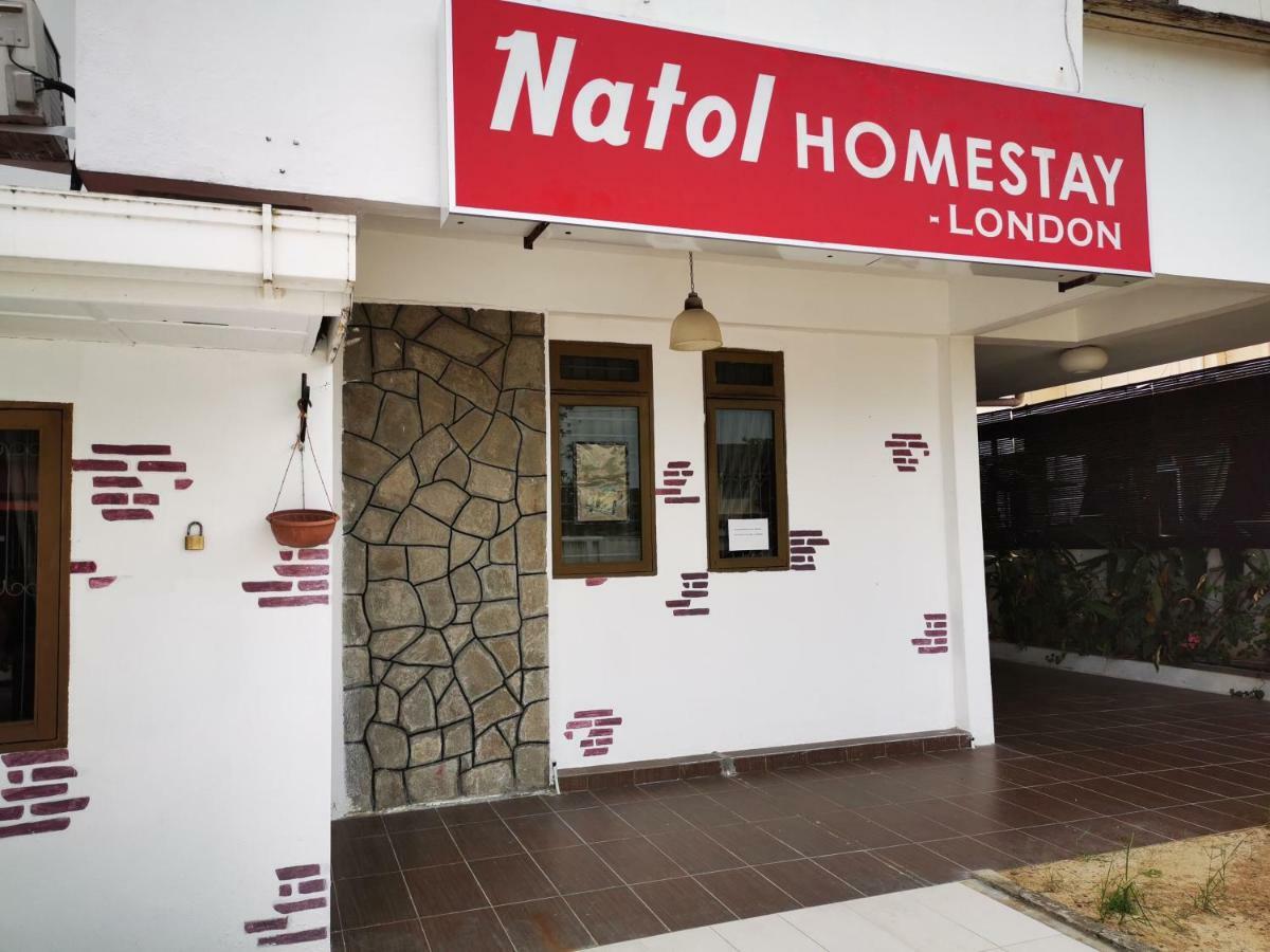 Natol Homestay - London Kuching Bagian luar foto